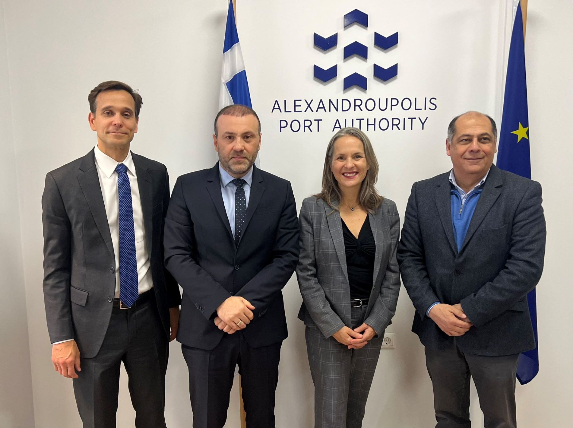 Αλεξανδρούπολη: Επίσκεψη Αμερικανών αξιωματούχων στο λιμάνι