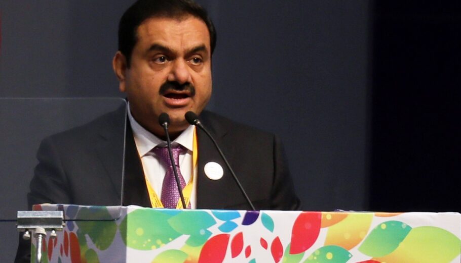 Ο πλουσιότερος άνθρωπος της Ασίας, ο Gautam Adani © EPA/DIVYAKANT SOLANKI
