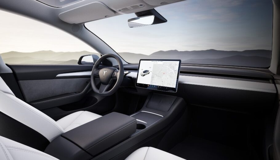 Αυτοκίνητο με αυτόνομη οδήγηση @ Tesla