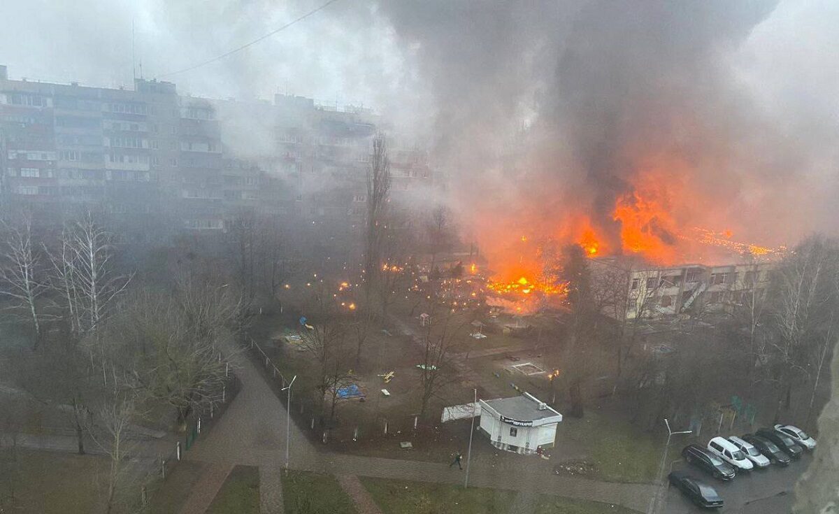 Συντριβή του ελικοπτέρου κοντά σε παιδικό σταθμό © twitter/Ghost132607472