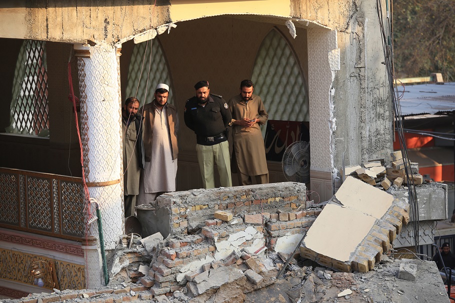 Έκρηξη σε ισλαμικό τέμενος στο Πακιστάν © EPA/BILAWAL ARBAB