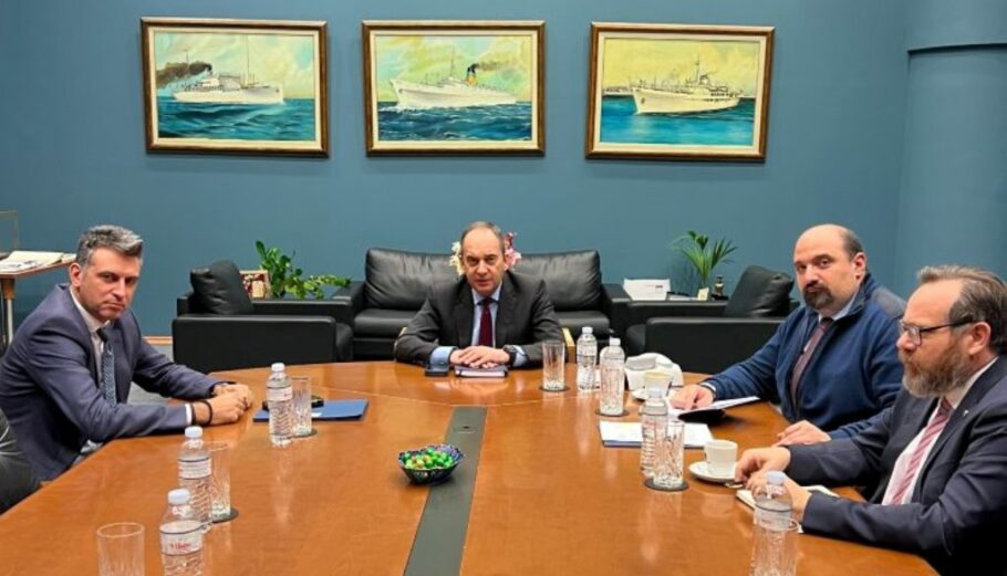 Σύσκεψη στο υπουργείο Ναυτιλίας για νέα ακτοπλοϊκή σύνδεση Β. Εύβοιας - Β. Σποράδων @ ΔΤ / ctriantopoulos.com