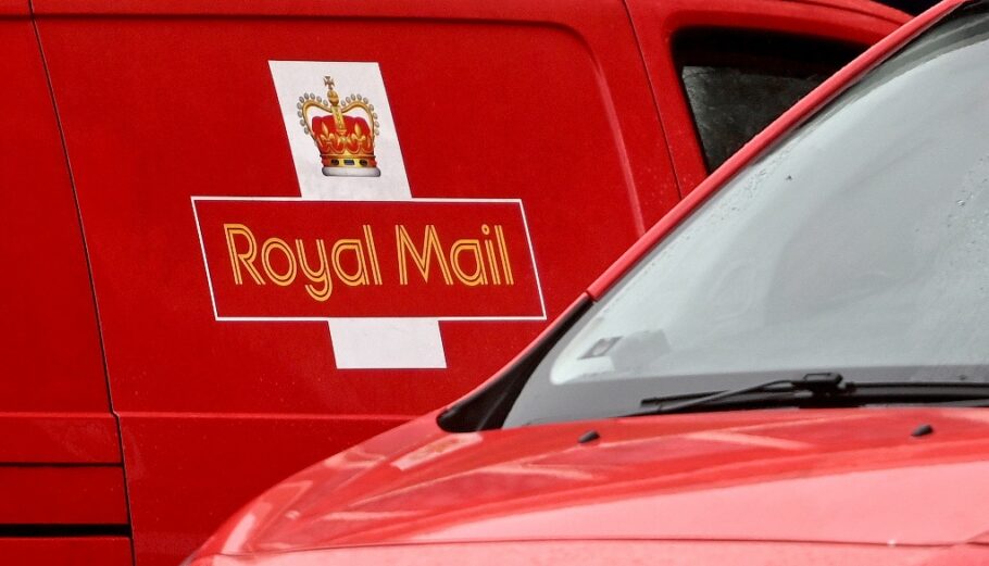 Η Royal Mail, η κρατική ταχυδρομική υπηρεσία στη Βρετανία @ EPA / ANDY RAIN
