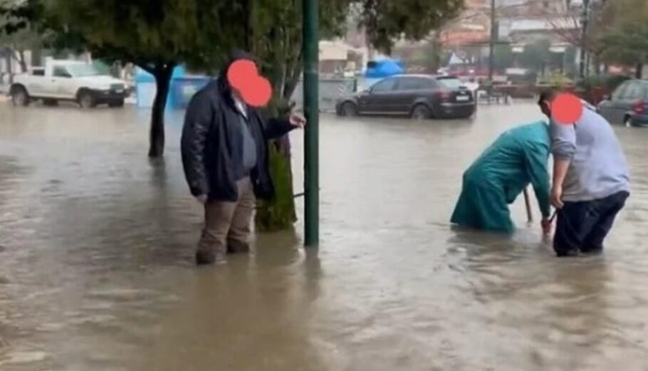 Πλημμυρισμένοι δρόμοι στην Αριδαία @ magnesianews.gr