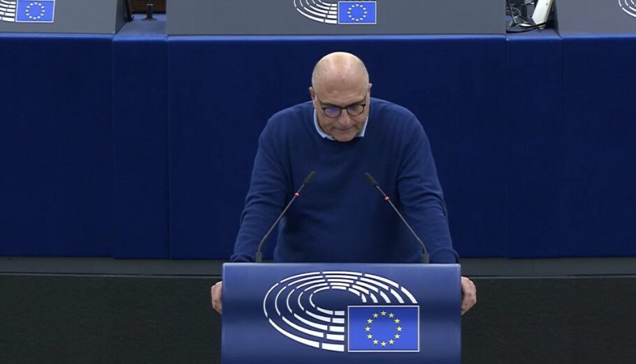Ο Ιταλός κεντροαριστερός ευρωβουλευτής Αντρέα Κοτσολίνο © Twitter / Andrea Cozzolino