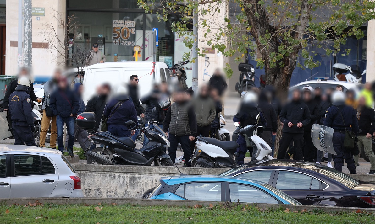 Δίκη Άλκη: Ένταση μεταξύ οπαδών έξω από τα δικαστήρια