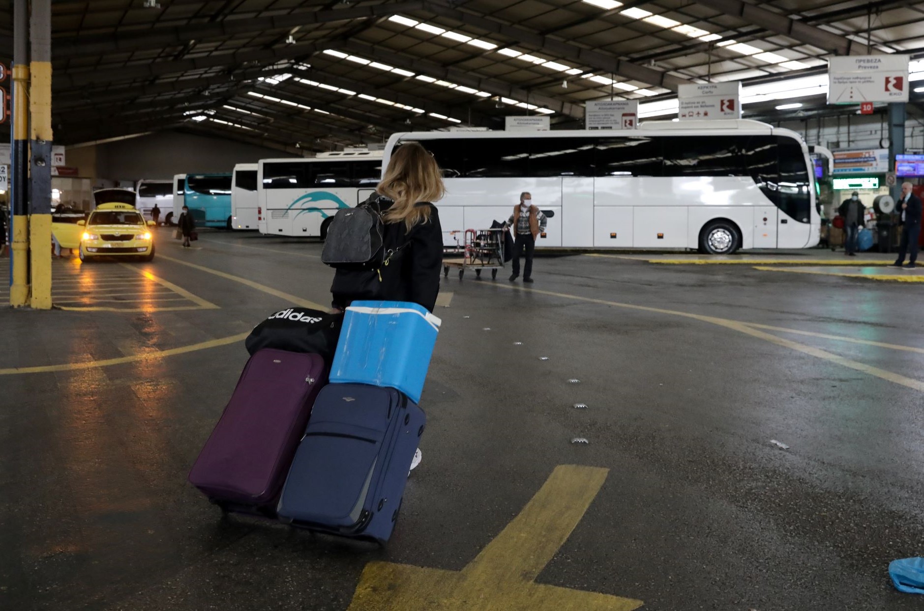 Πυροβολισμοί με τραυματία στα ΚΤΕΛ Κηφισού