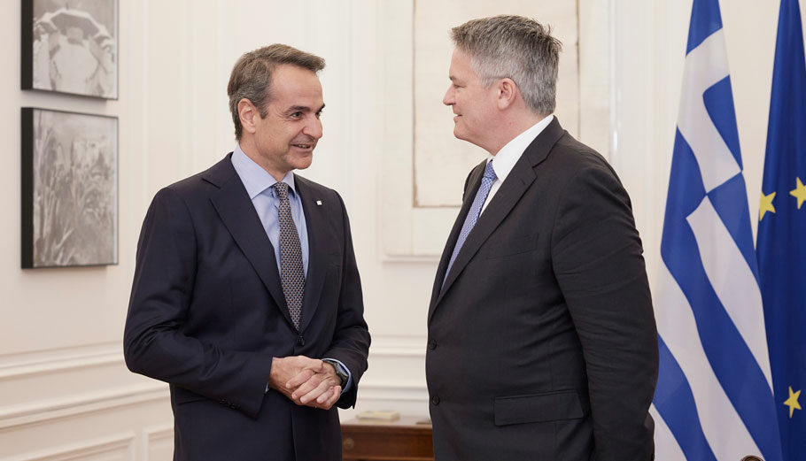 Ο πρωθυπουργός Κυριάκος Μητσοτάκης και ο γενικός γραμματέας του Οργανισμού Οικονομικής Συνεργασίας και Ανάπτυξης (ΟΟΣΑ), Ματίας Κόρμαν © ΓΤ Πρωθυπουργού