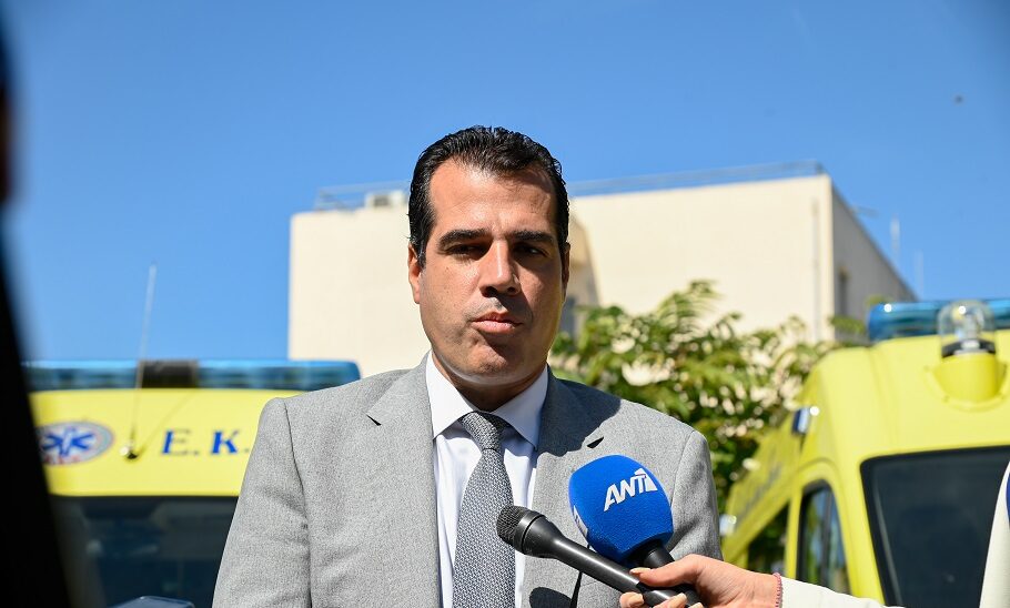 Έκτακτη ενημέρωση από Πλεύρη για τις ελλείψεις φαρμάκων
