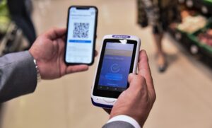 Επεκτείνεται η ψηφιακή κάρτα εργασίας σε 300.000 εργαζόμενους, οι νέοι κλάδοι