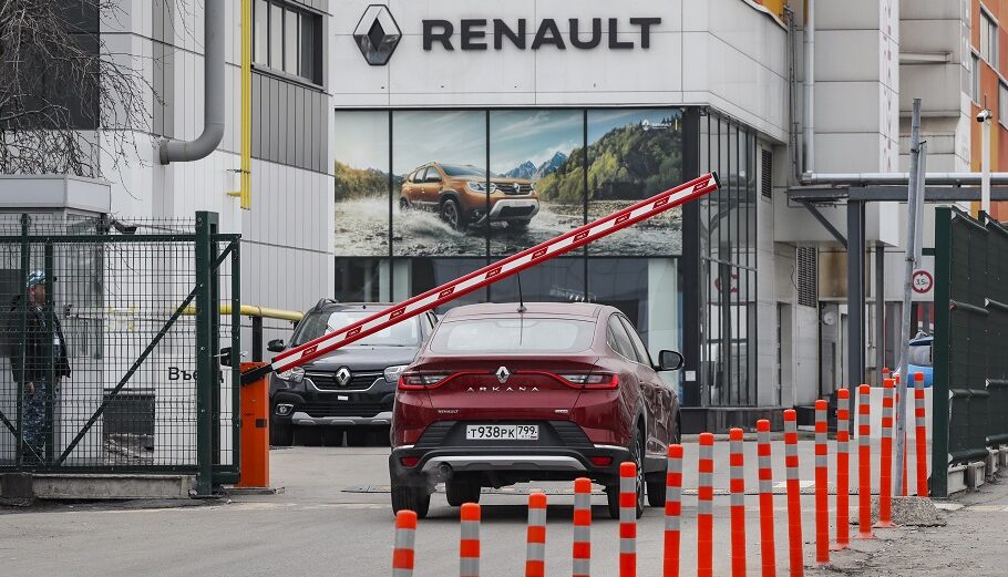 Renault©EPA/YURI KOCHETKOV