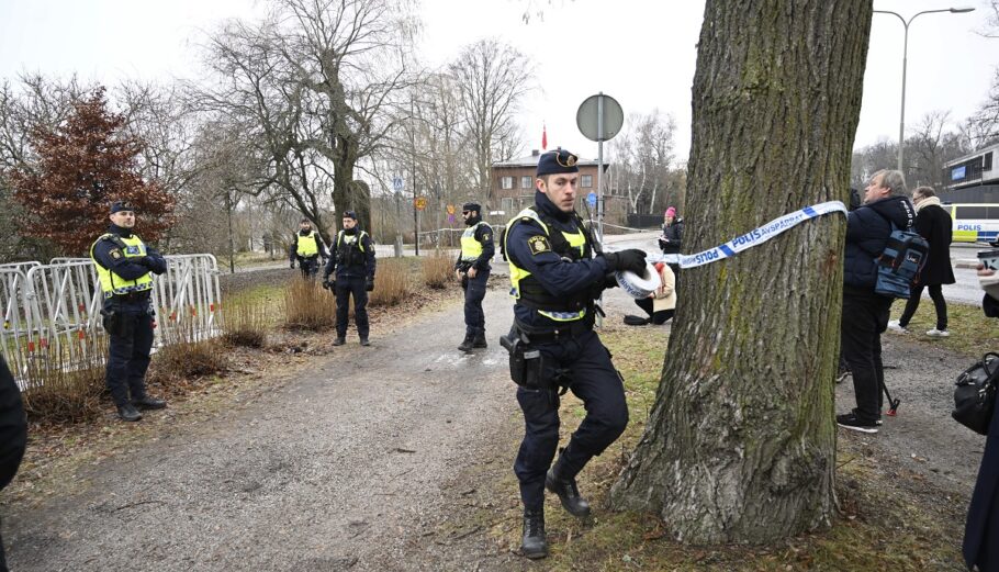 Διαδηλώσεις κατά της Τουρκίας στη Σουηδία © EPA/Fredrik Sandberg/TT SWEDEN OUT
