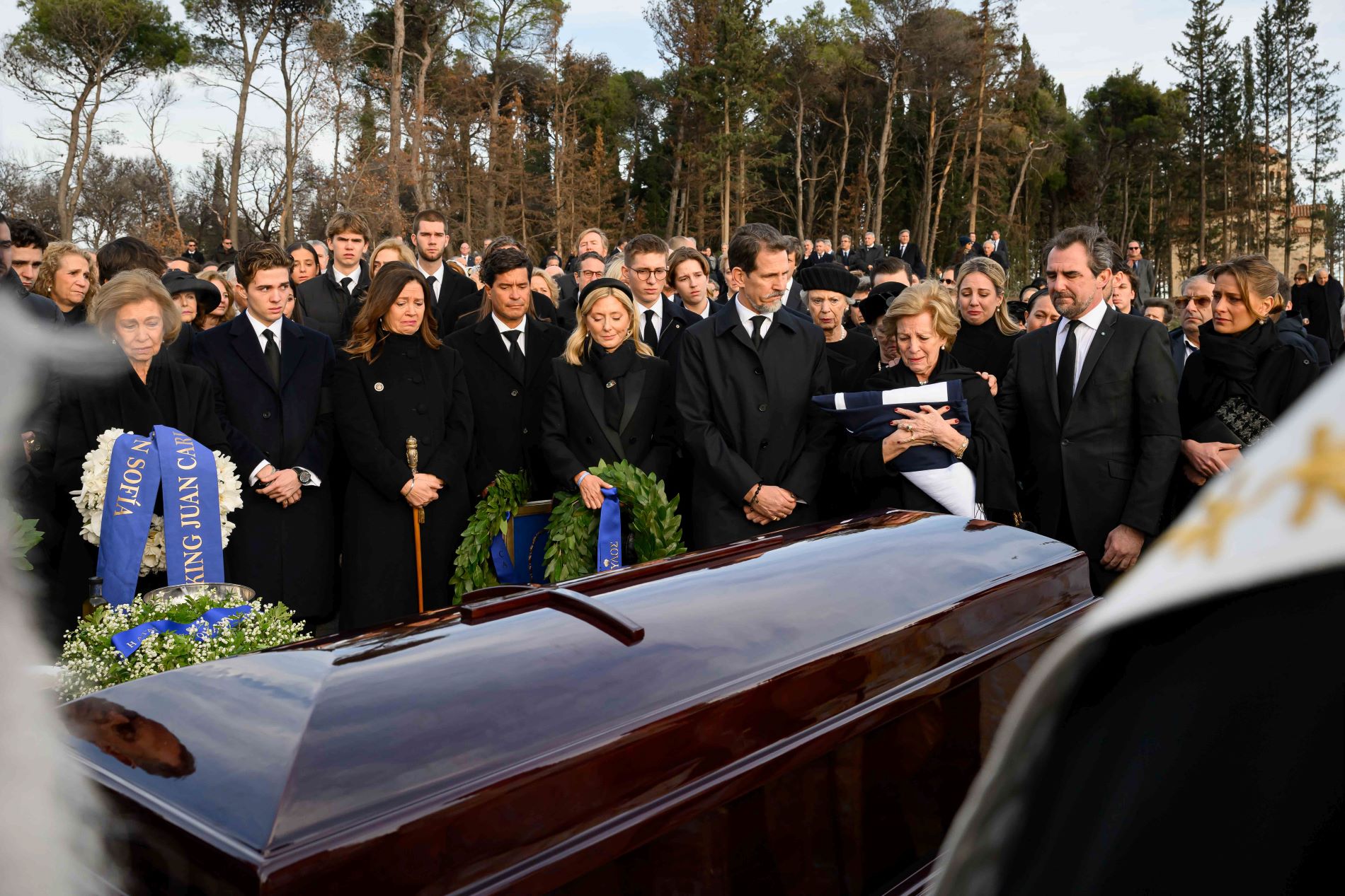 Η τέως βασιλική οικογένεια στην κηδεία του Κωνσταντίνου ©Eurokinissi