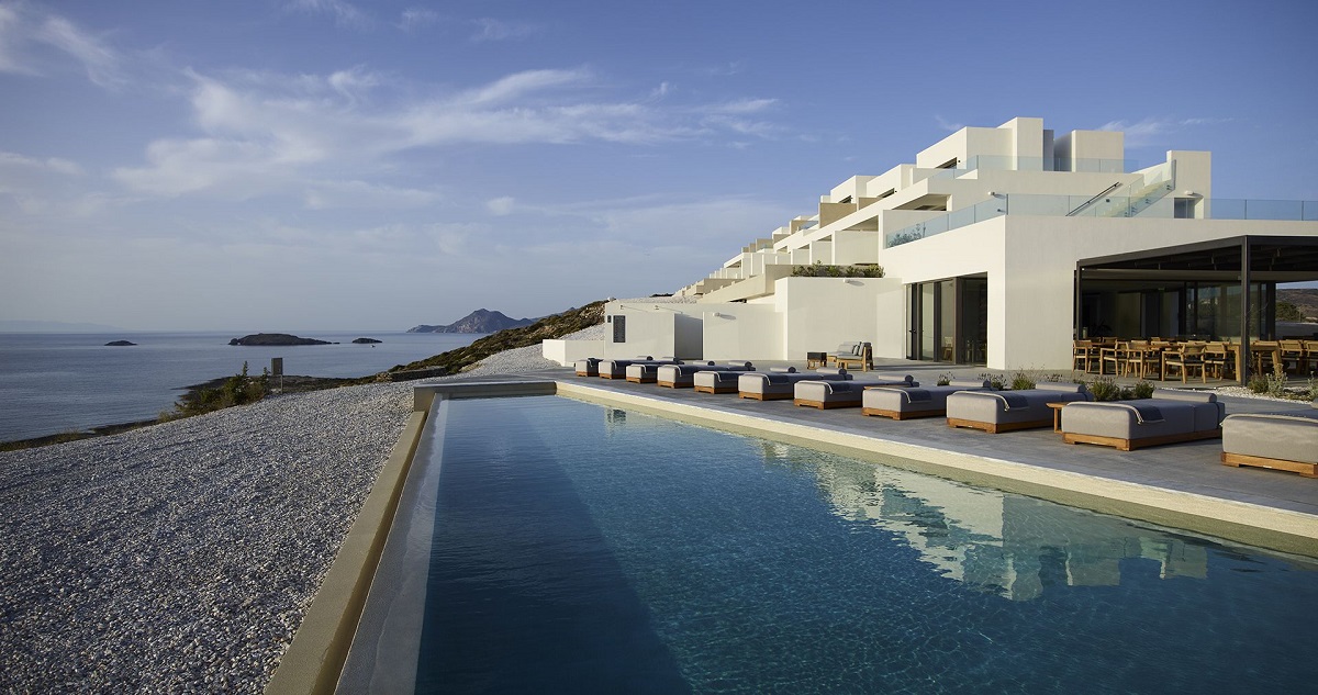 White Coast Pool Suites στη Μήλο © Prodea