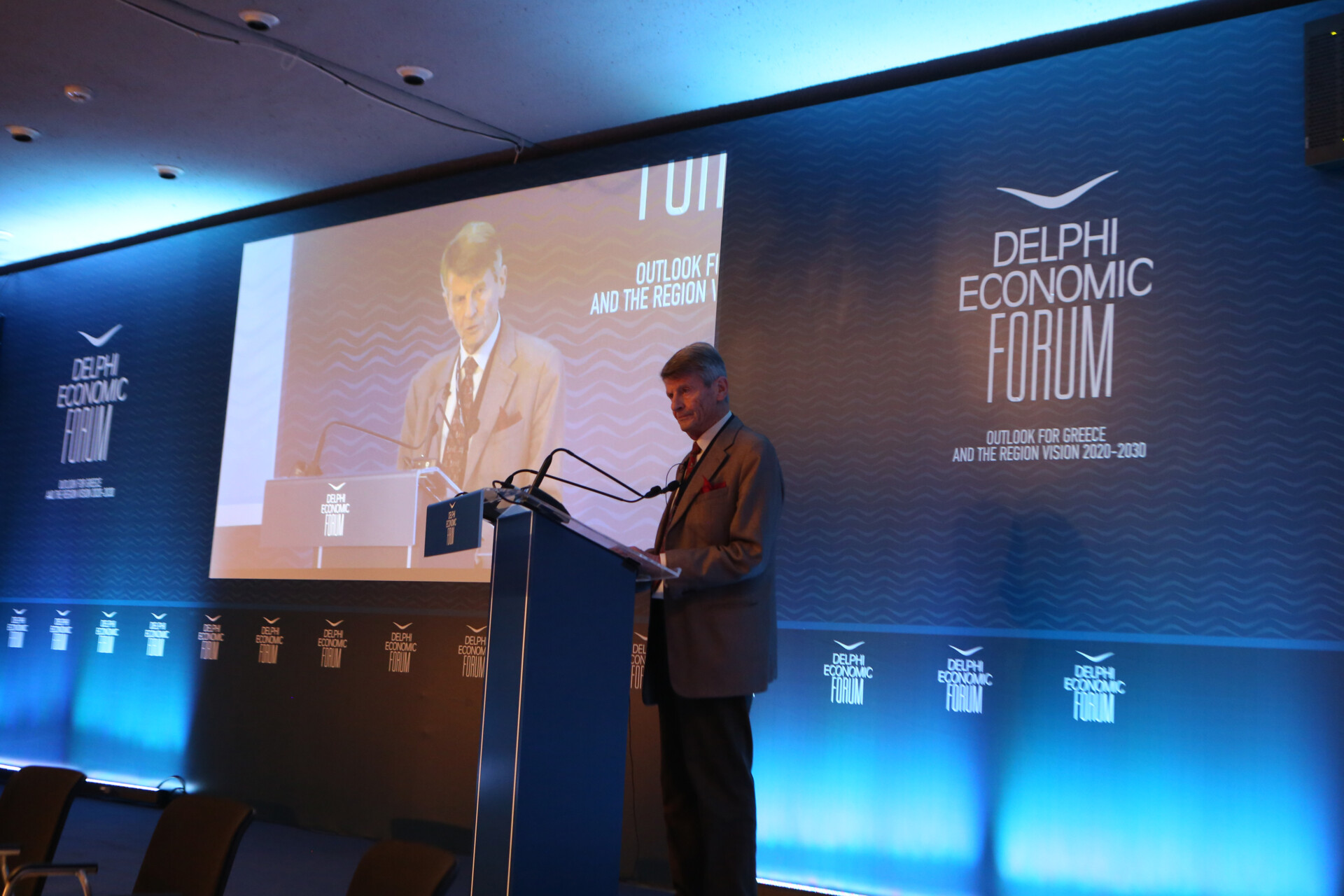Ο καθηγητής Γ. Δερτιλής © ΑΠΕ-ΜΠΕ/http://www.delphiforum.gr/STR