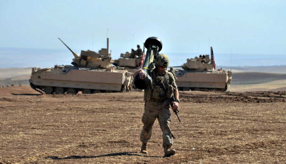 Αμερικανική στρατιωτική επιχείρηση στη Συρία © EPA/AHMED MARDNLI