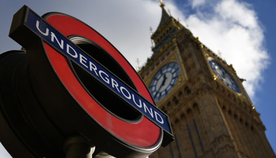 Μετρό Λονδίνου © EPA/ANDY RAIN
