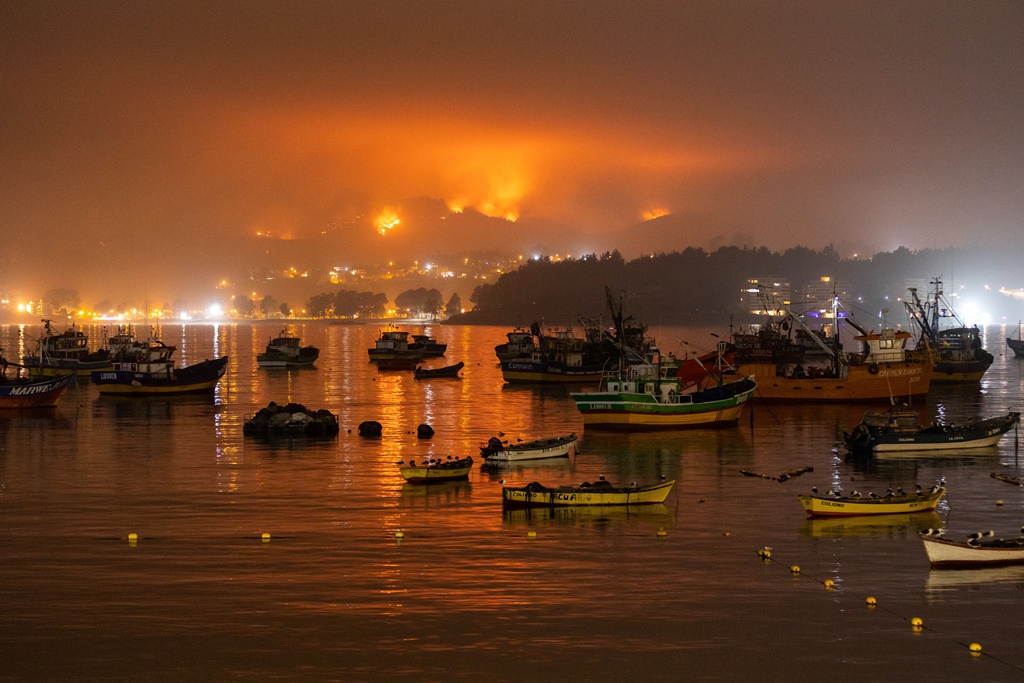 Φωτιές στη Χιλή @ EPA / ESTEBAN PAREDES DRAKE