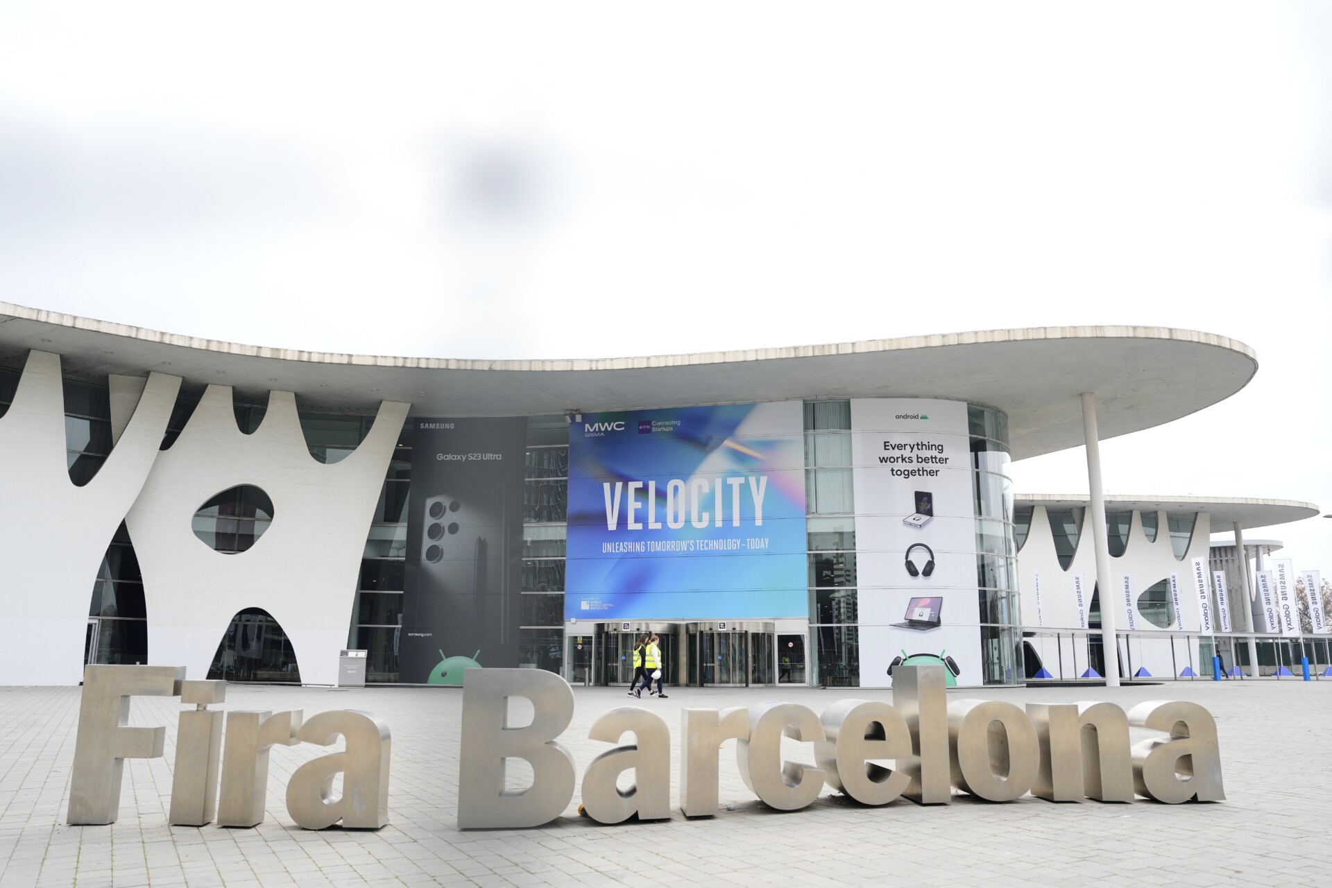 Mobile World Congress (MWC) © EPA/Alejandro Garcia