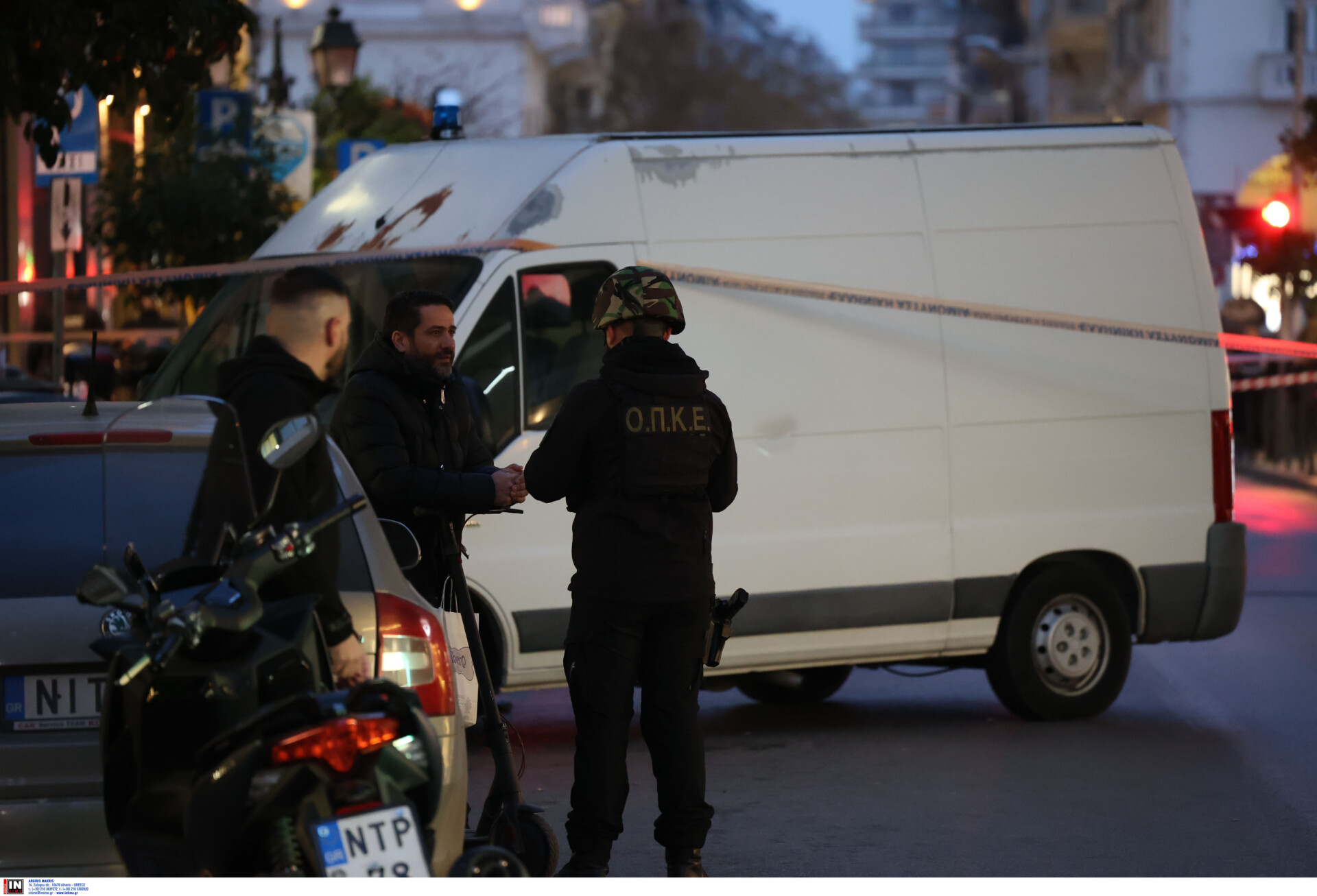 Κινητοποίηση της Αστυνομίας για ύποπτο αντικείμενο έξω από τo προξενείο της Ρωσίας στη Θεσσαλονίκη © intime.gr (ΑΒΡΑΜΙΔΗΣ ΑΛΕΞΑΝΔΡΟΣ)