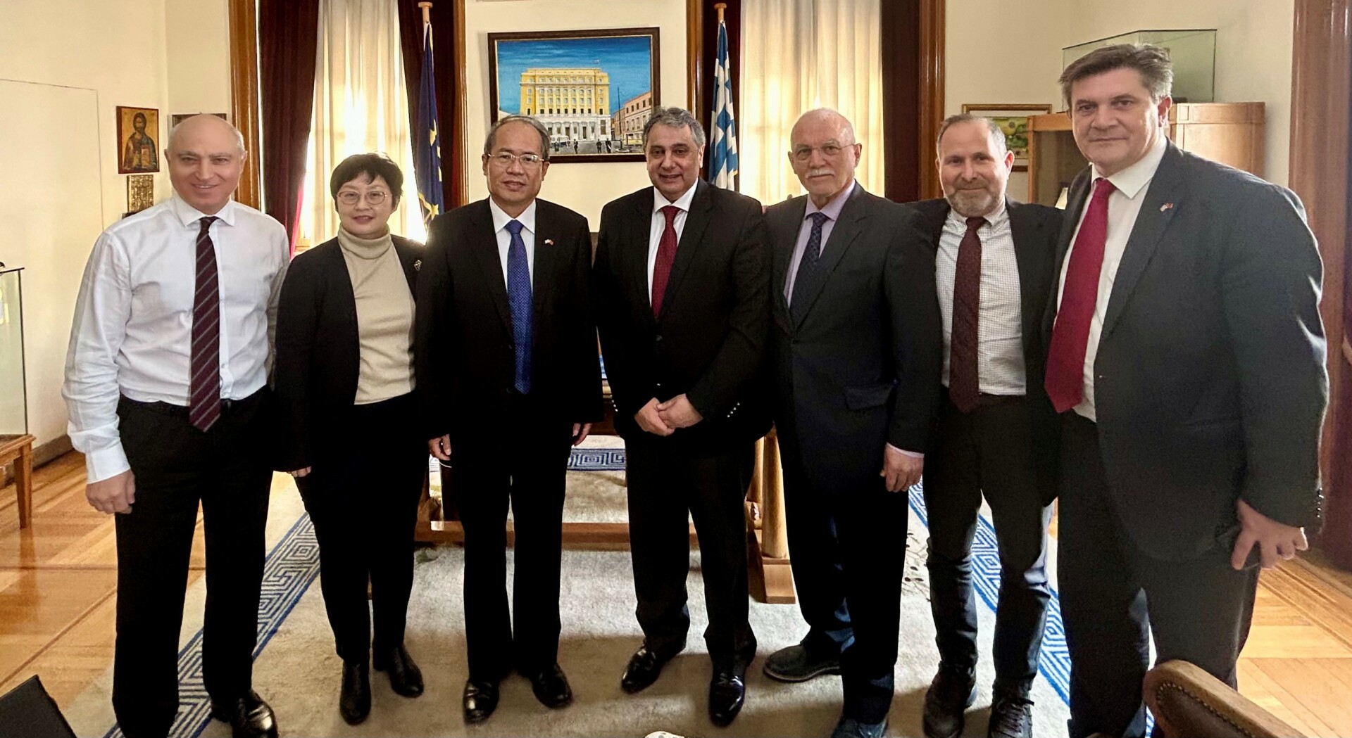 ΕΒΕΠ: Επίσκεψη του πρέσβη της Κίνας – Τι ζητήθηκε για την Cosco