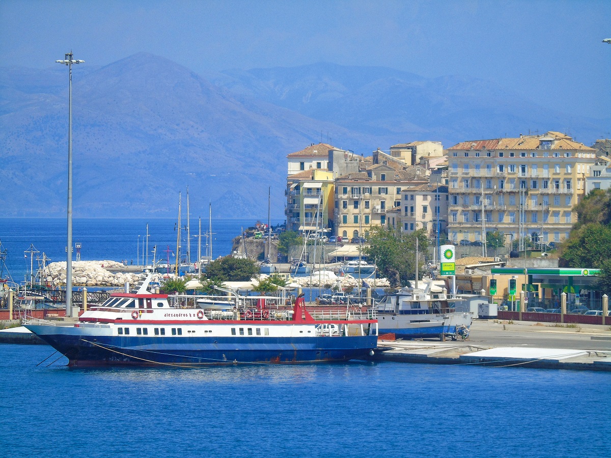 Το λιμάνι της Κέρκυρας © EUROKINISSI
