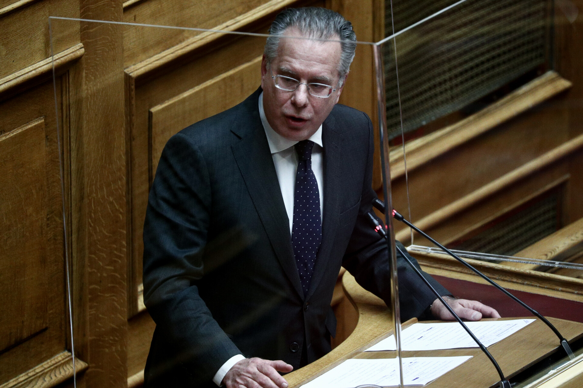 Βουλή: Τι αλλάζει με το νομοσχέδιο για το πόθεν έσχες