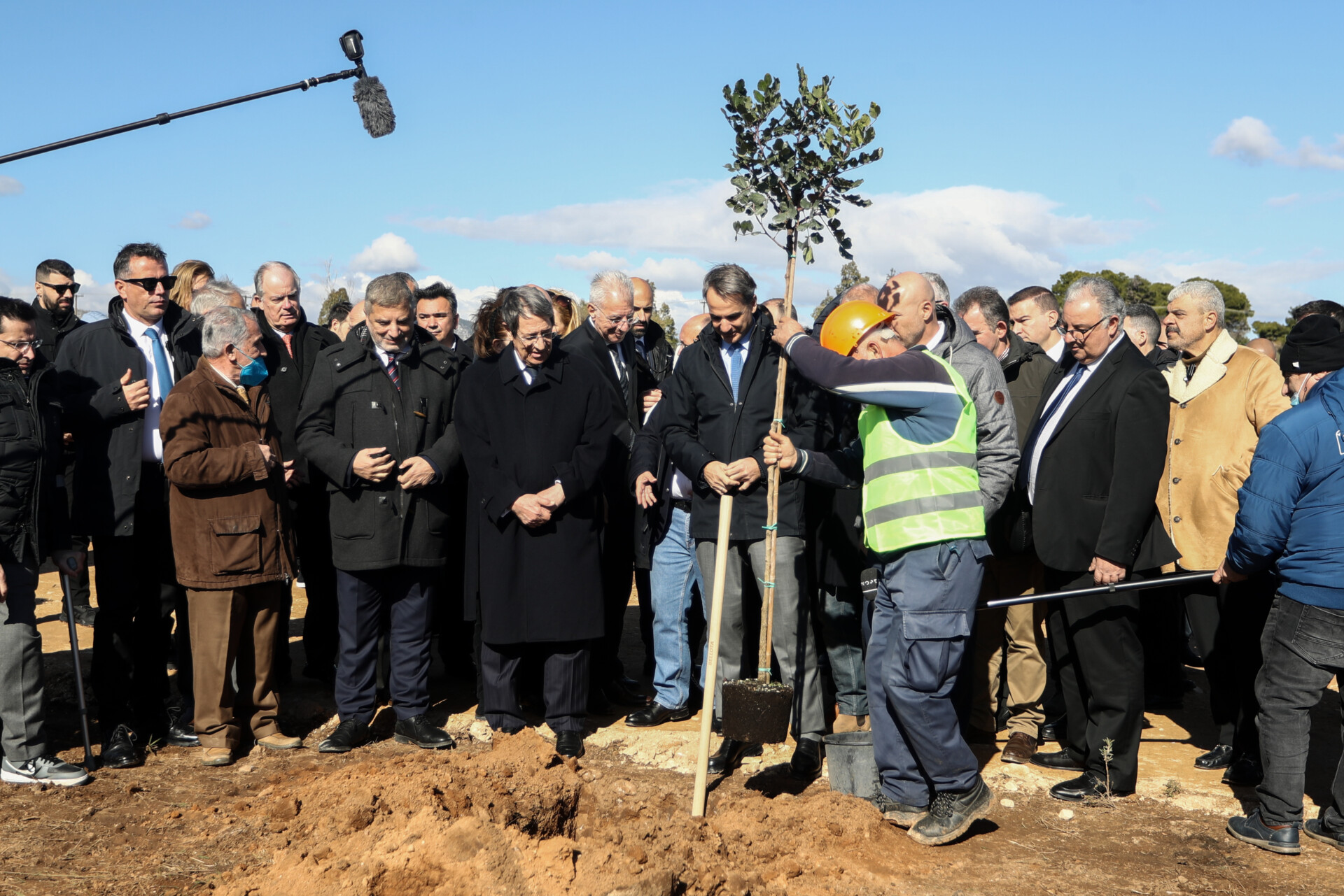 Επίσκεψη Μητσοτάκη - Αναστασιάδη στο πάρκο μνήμης στο Μάτι © Ευρωκίνηση