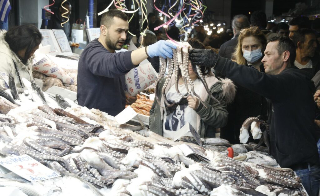 Καθαρά Δευτέρα: Ανοιχτές οι αγορές σε Βαρβάκειο και Ρέντη