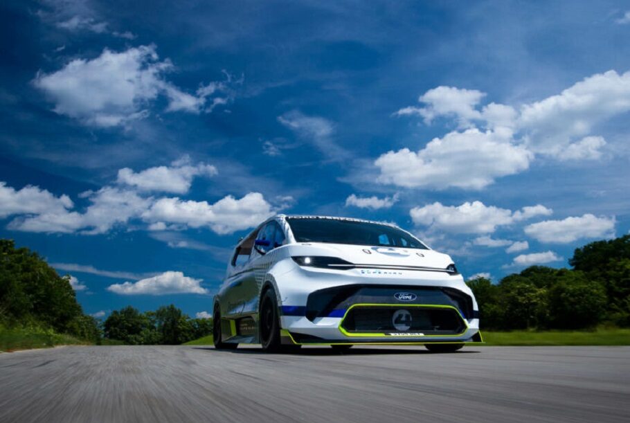 Το ηλεκτρικό φορτηγάκι των 2.000 ίππων της Ford στο Pikes Peak