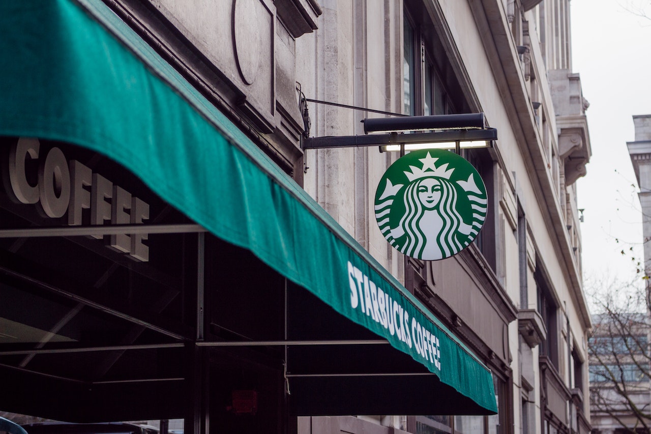 Starbucks © Pexels