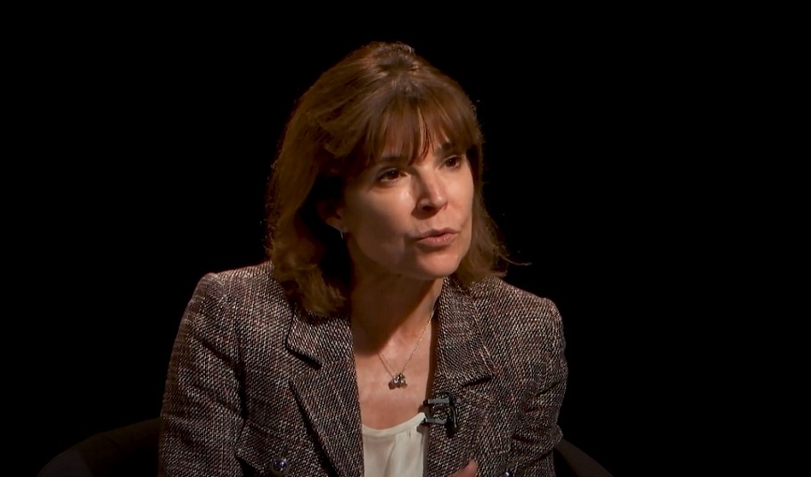 Η Emma Tucker © PRINTSCREEN - youtube