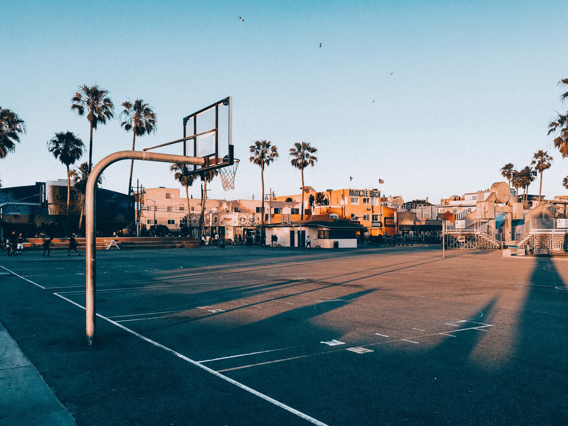 Γήπεδο μπάσκετ © Unsplash