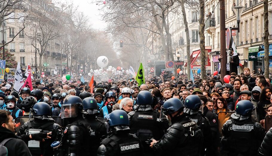 Διαδηλώσεις στην Γαλλία© EPA/TERESA SUAREZ