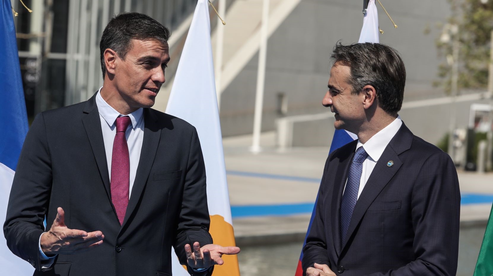 Ισπανία: Τραπεζίτες Vs Σάντσεθ για τον έκτακτο φόρο στα υπερκέρδη