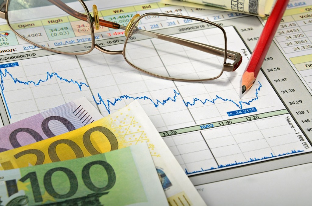 Handelsblatt: Πρέπει να αλλάξουν τα κριτήρια της ΕΕ για το χρέος