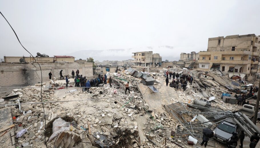 Τουρκία: Φόβοι για δεκάδες χιλιάδες θύματα κάτω από τα συντρίμμια