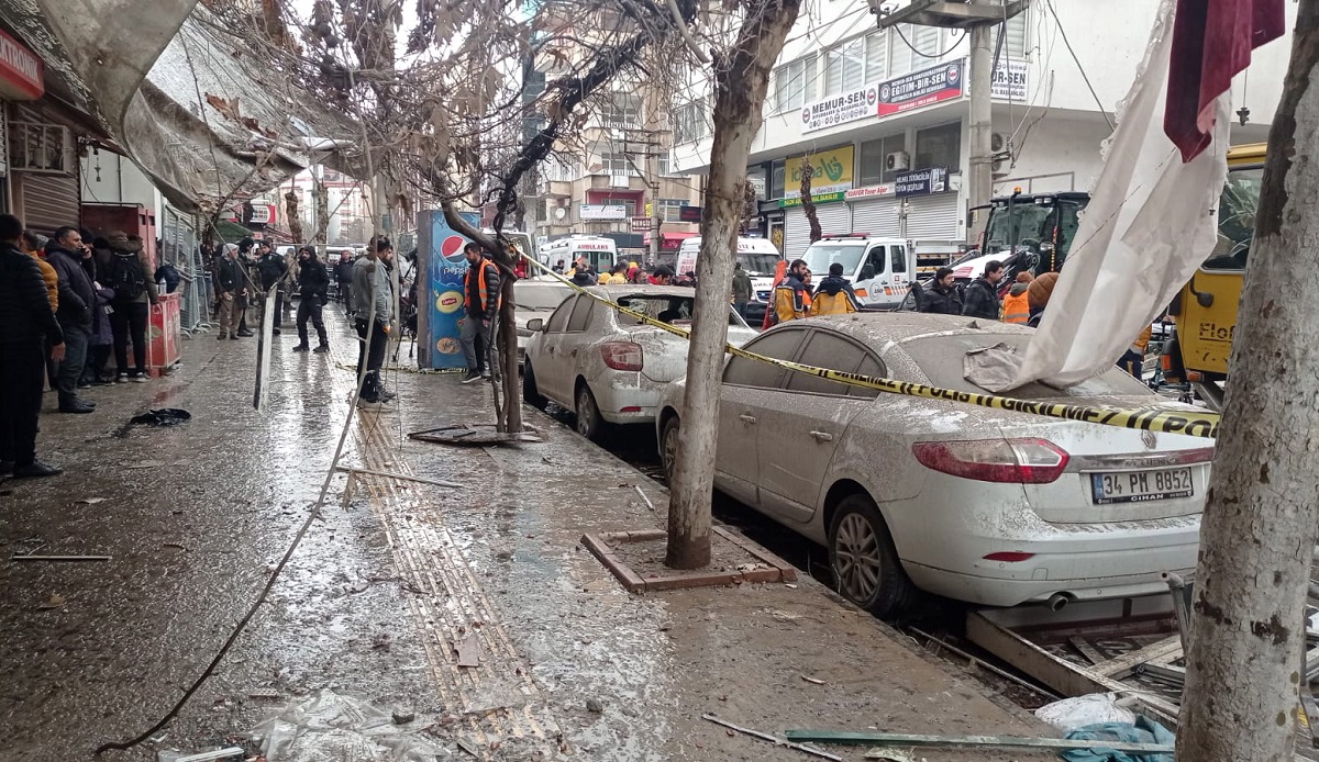 Σεισμική δόνηση έπληξε Τουρκία - Συρία. Νεκροί και τραυματίες © EPA/DENIZ TEKIN