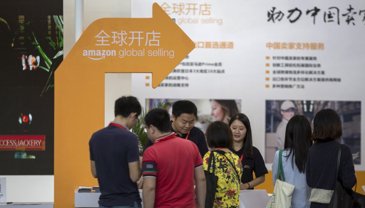 Περίπτερο της Amazon Global Selling σε έκθεση Consumer Electronics China © EPA/FREDDY CHAN