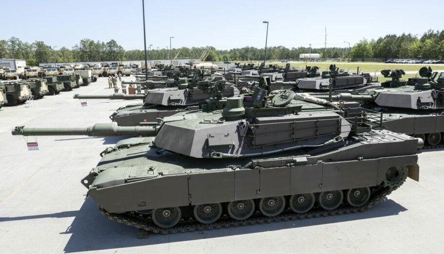 Abrams M1A2 @ EPA/STEPHEN B. MORTON