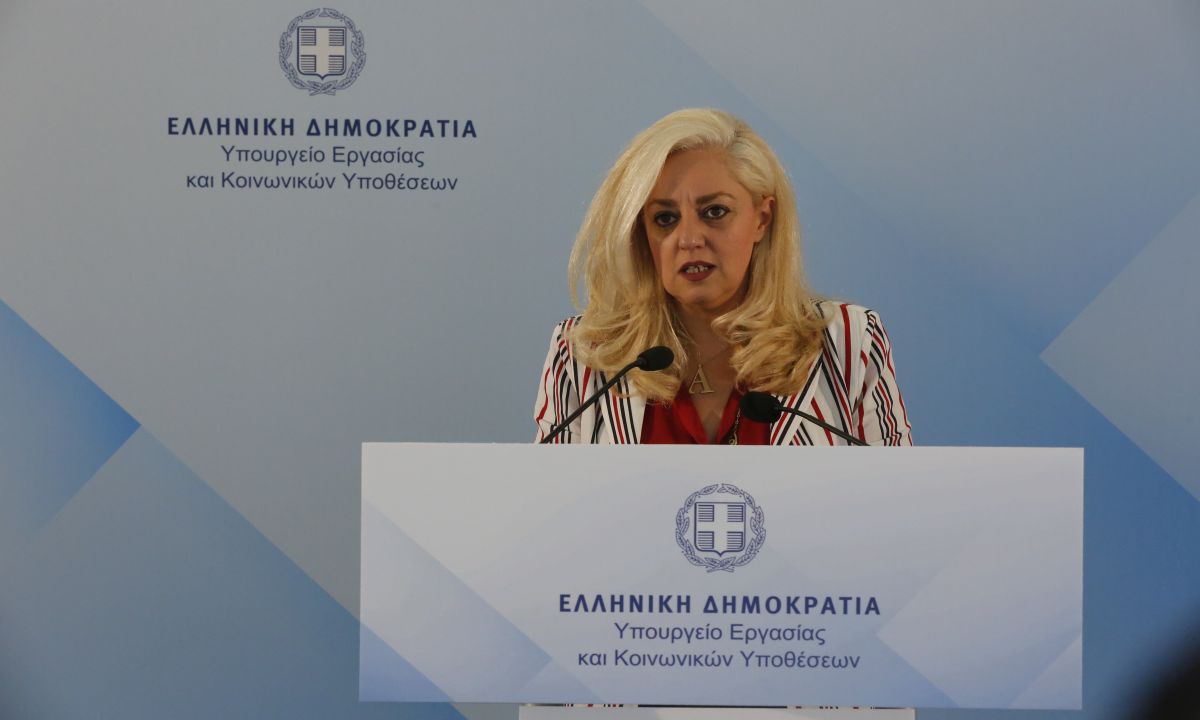 Η ΓΓ Εργασιακών Σχέσεων Άννα Στρατινάκη © ΑΠΕ-ΜΠΕ/ΑΛΕΞΑΝΔΡΟΣ ΒΛΑΧΟΣ