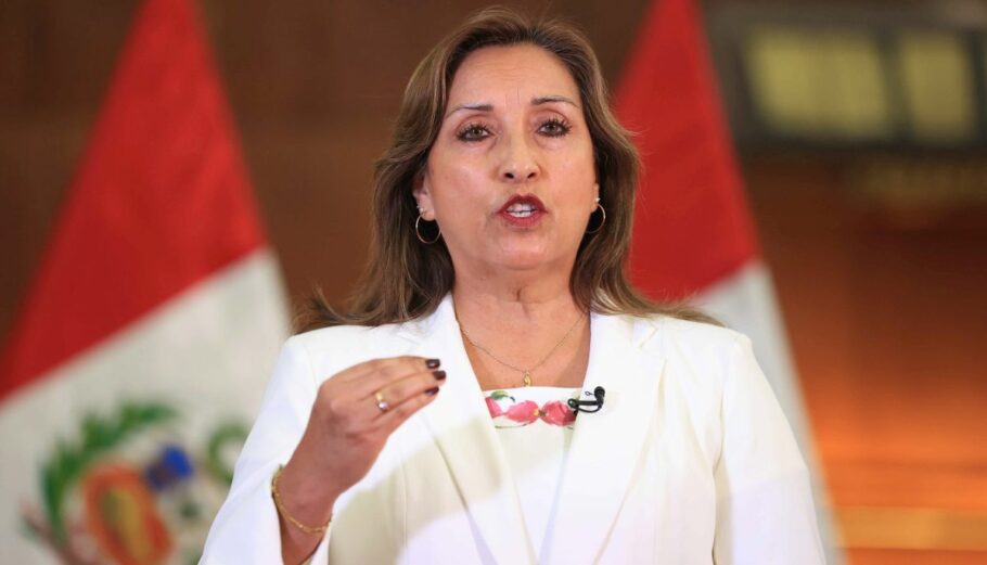Ντίνα Μπολουάρτε © EPA/Peruvian Presidency