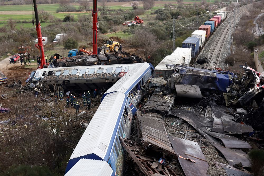 Πολύνεκρη σύγκρουση τρένων στα Τέμπη © ΑΠΕ-ΜΠΕ / ΑΧΙΛΛΕΑΣ ΧΗΡΑΣ