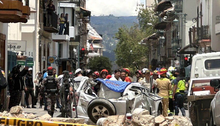Σεισμός σε Ισημερινό και Περού © EPA/ROBERT PUGLLA