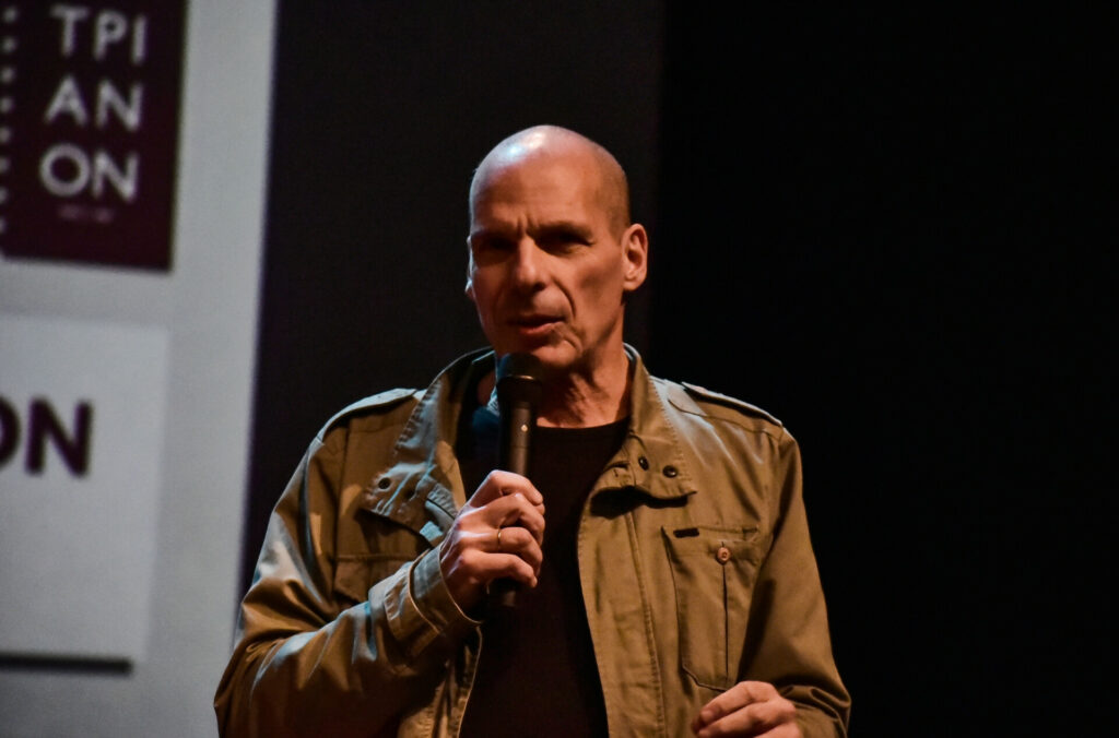 Βαρουφάκης: Ο τραυματισμός μου να εξιχνιαστεί από τη Δικαιοσύνη