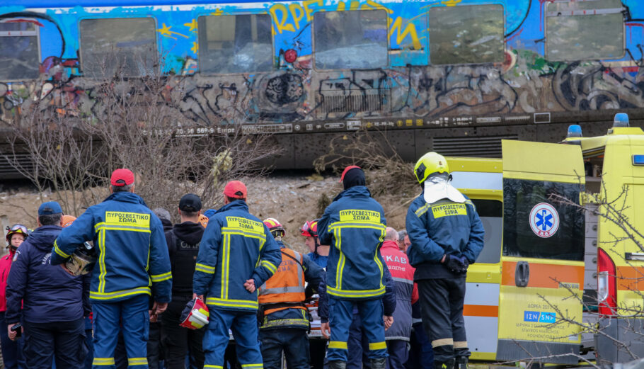 Σιδηροδρομικό δυστύχημα στα Τέμπη έξω από την Λάρισα © Eurokinissi