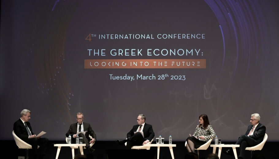 Στιγμιότυπο από το 4ο Διεθνές Συνέδριο του Οικονομικού Επιμελητηρίου Ελλάδας (ΟΕΕ) © Ευρωκίνηση
