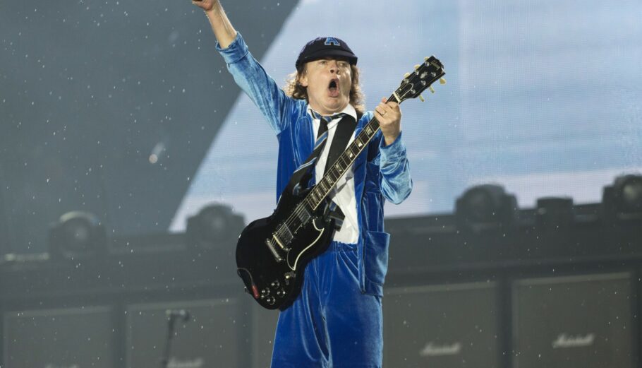 Ο Άνγκους Γιανγκ των AC/DC © EPA/LUKAS LEHMANN