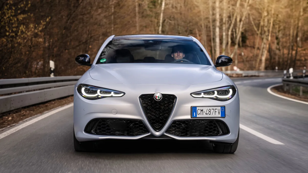 Οδηγούμε τη νέα Alfa Romeo Giulia