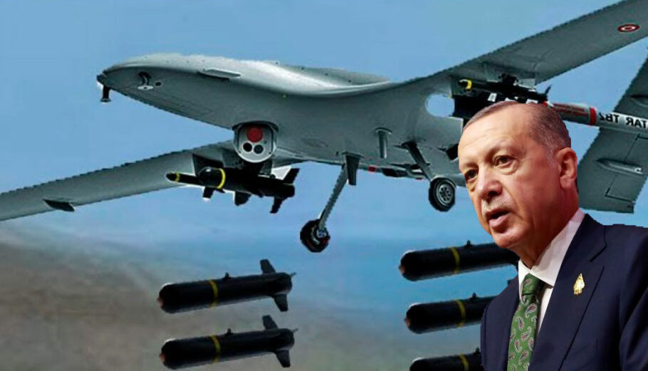 Ο Ρετζέπ Ταγίπ Ερντογάν με φόντο ένα τουρκικό drone Bayraktar TB-2 © YouTube - EPA/HOW HWEE YOUNG - PowerGame.gr